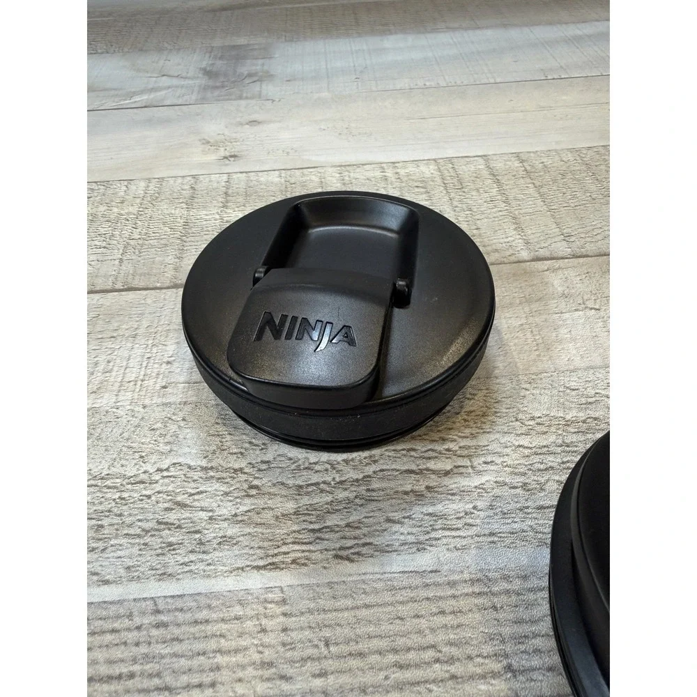 Nutri Ninja Flip Top Screw On To Go Blender Cup Lids 18 24 32 Oz Lot of 3